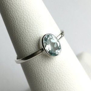 Sky Blue Topaz Ring in Sterling Silver sz 7